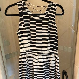 Black and white Parker dress